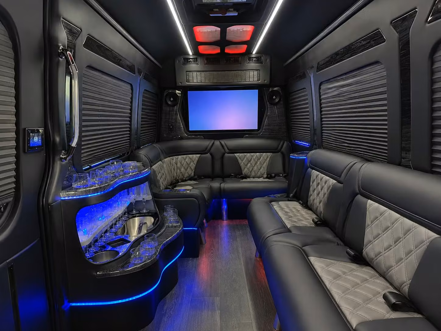 busrentalbrockton com is the smarter way to book construction and worksite shuttles in brockton